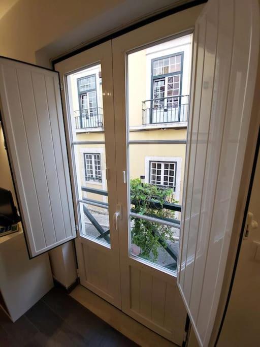 Studios Of The Panteao, 1St Floor Lisboa Екстериор снимка