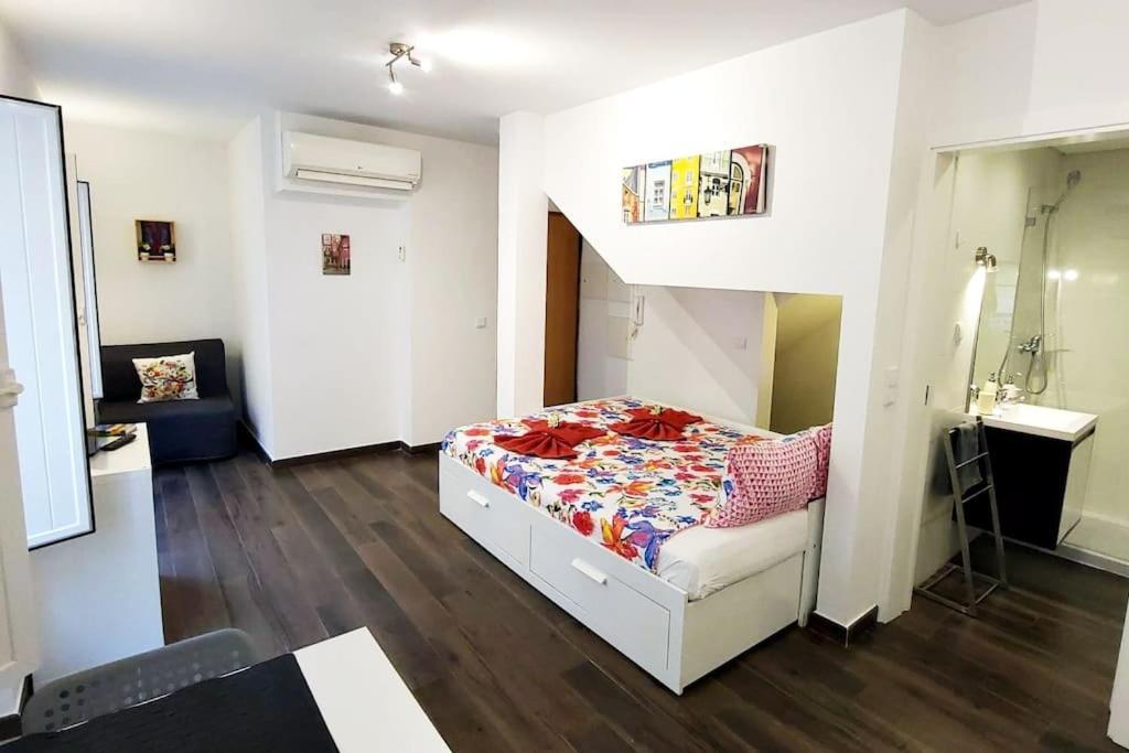 Studios Of The Panteao, 1St Floor Lisboa Екстериор снимка